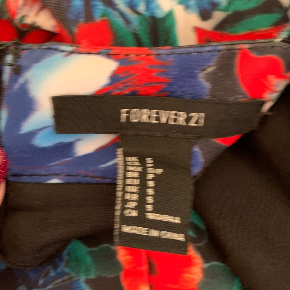 Forever 21 Floral Dress with Black Mesh - Picture 4 of 4